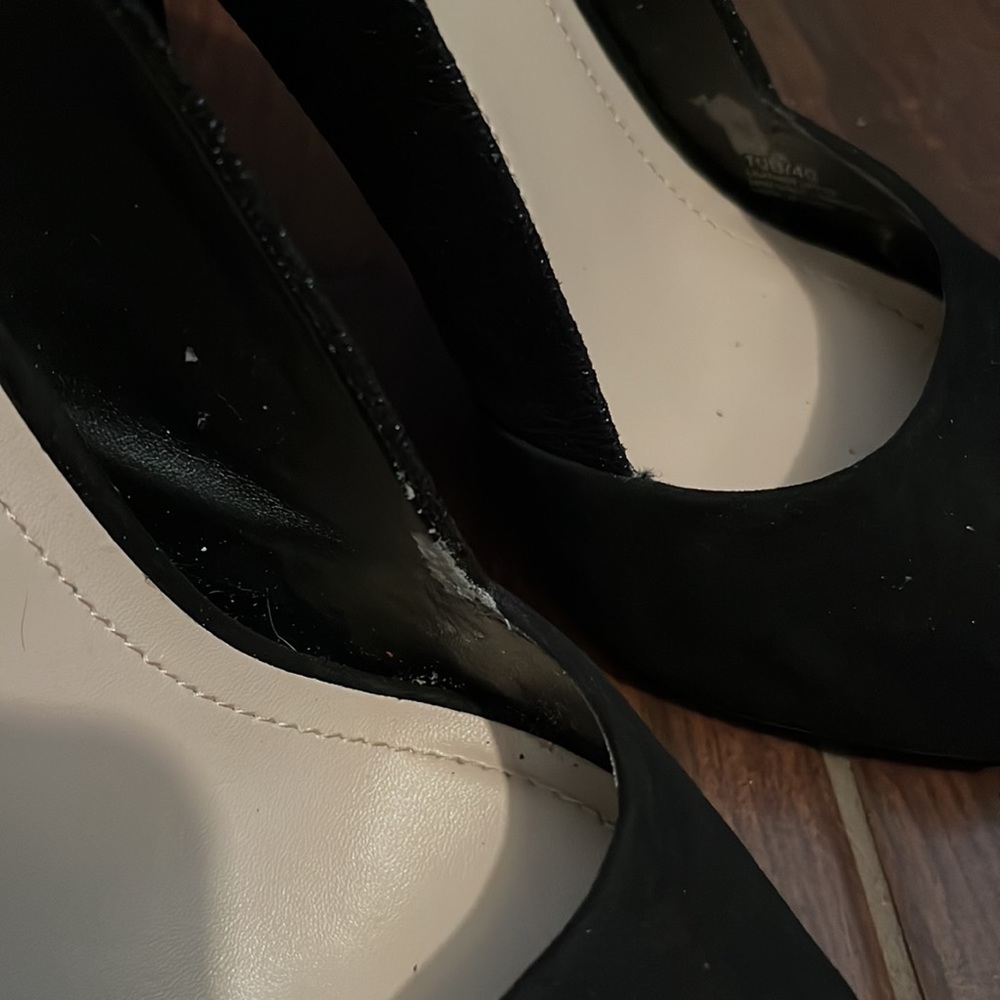 BCBGeneration Izzie Heels - Picture 5 of 7